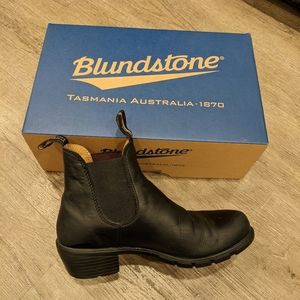 Blundstone 1671 Heeled Black Leather Boot